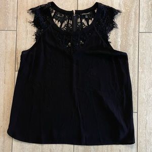 41 Hawthorn Lace top